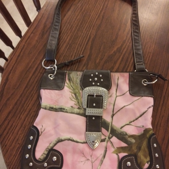 Real Tree pocket book - Picture 1 of 1